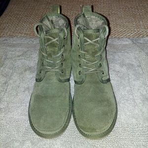 Ugg Neumel High Chukka Boot US Women’s Size 8 Olive Green